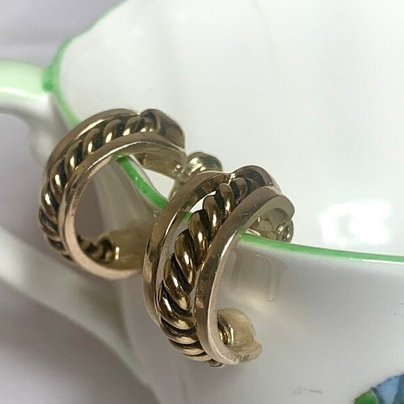 Vintage Monet Gold Tone Clip On Earrings - Picture 3 of 9